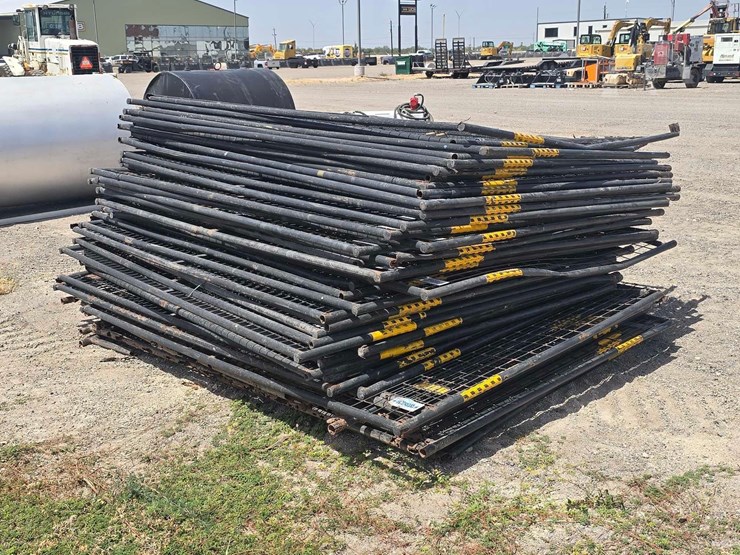 qty.-(51)-mesh-wire-with-tubular-frame fencing-pan-image-3