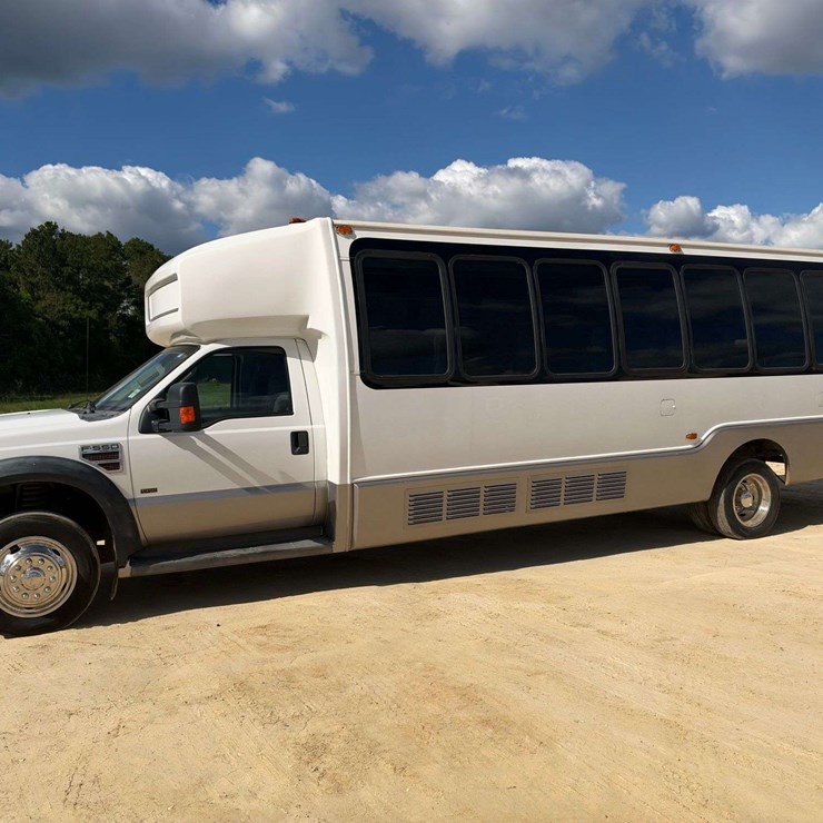 2008 FORD F550