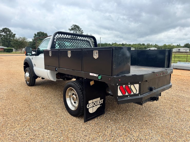 2016-ford-f550-xl-image-3