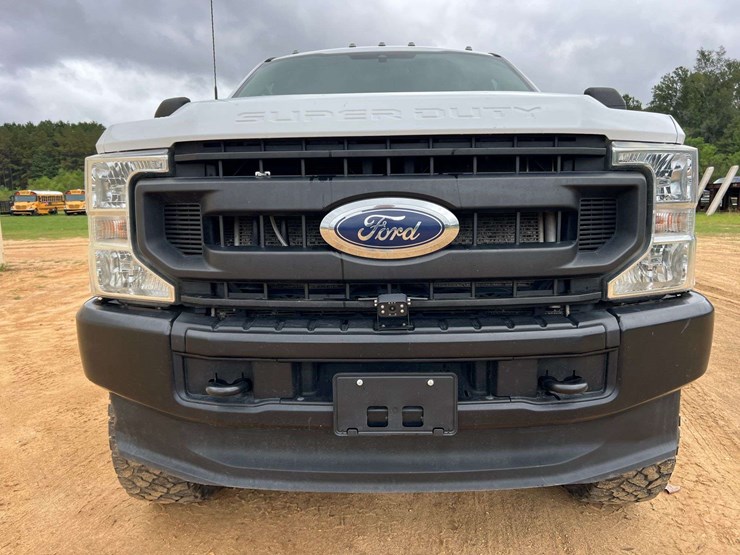 2022-ford-f350-image-5