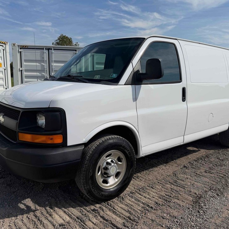2010 Chevrolet Cargo Van