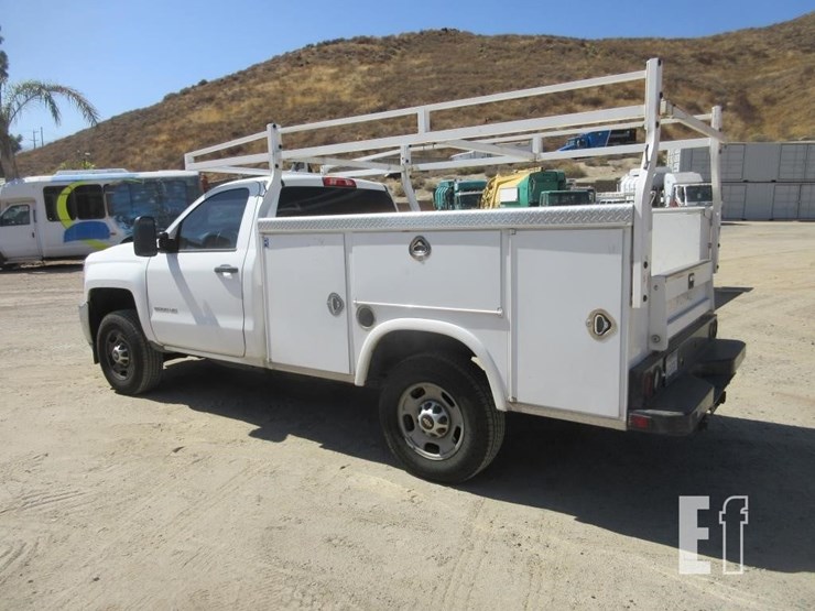 2016-chevrolet-2500hd-image-4