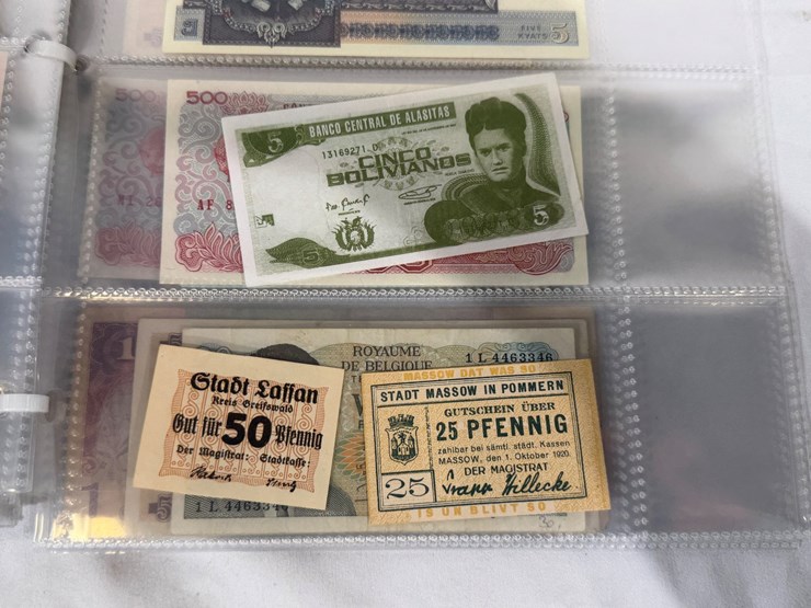 #40307-•-foreign-currency-bank-notes-image-159