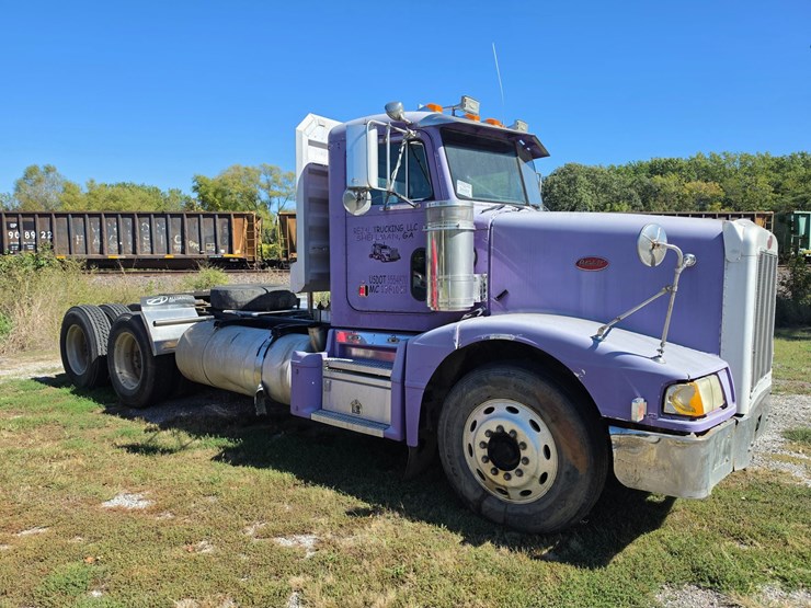 1996-peterbilt-377-image-14