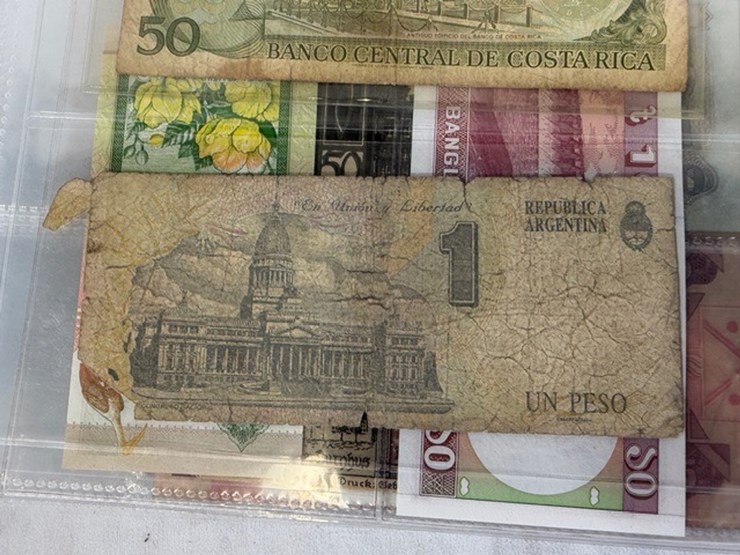 #40308-•-foreign-currency-bank-notes-image-166