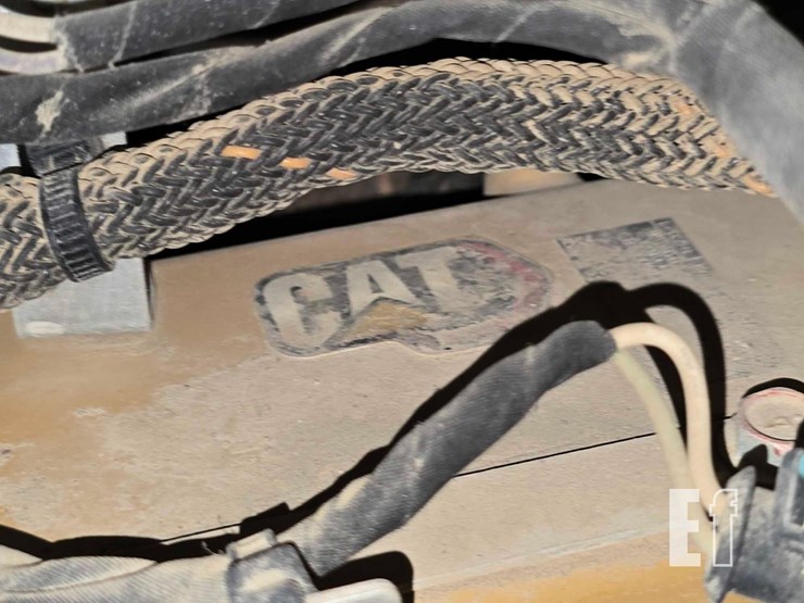 2021-caterpillar-307.5-image-27