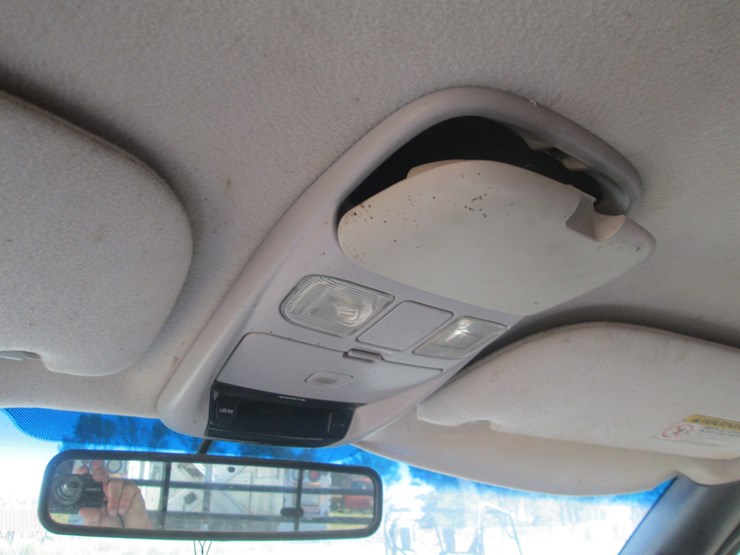 2001-dodge-3500-image-33