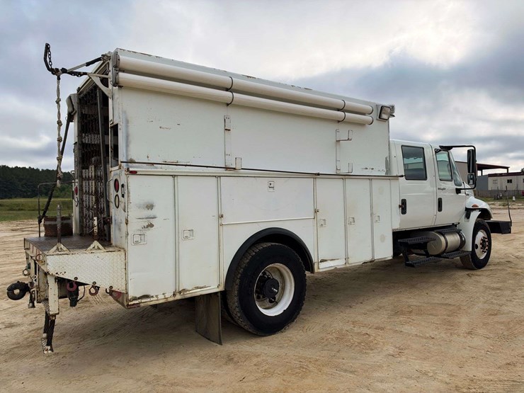 2013-international-durastar-4300-image-3