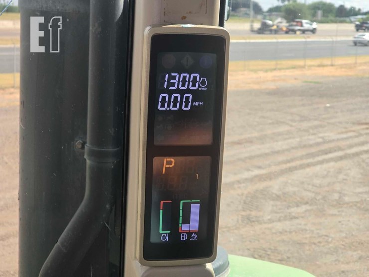 2016-john-deere-9470r-image-24