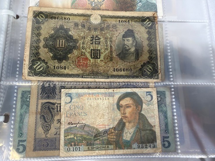 #40309-•-foreign-currency-bank-notes-image-137