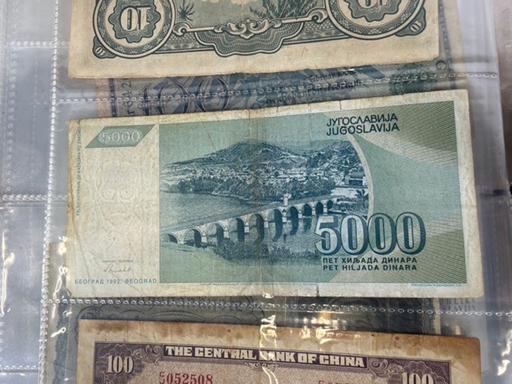 #40310-•-foreign-currency-bank-notes-image-29