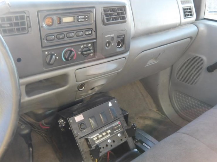 2002-ford-f450-image-25