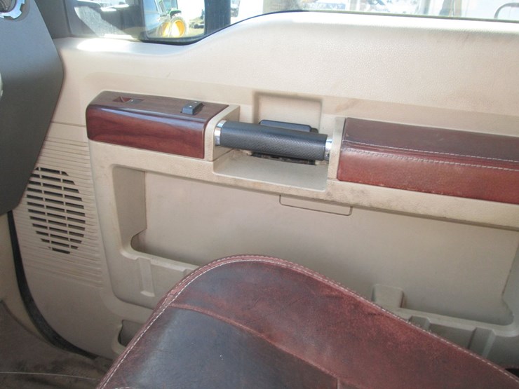 2008-ford-f250-king-ranch-image-26