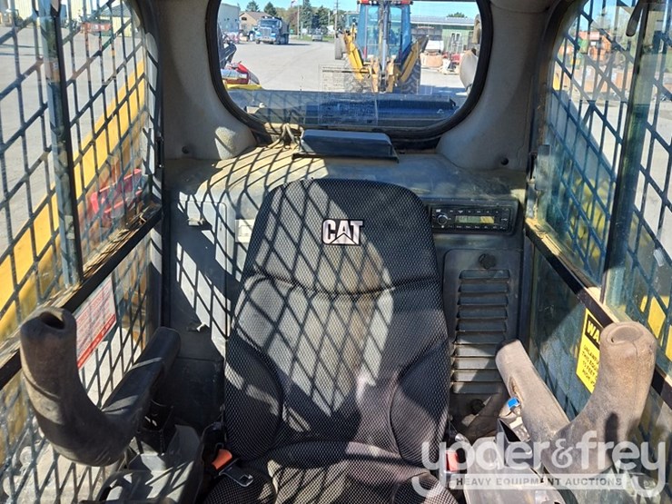 2022-caterpillar-289d3-image-22