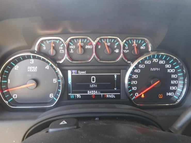 2018-chevrolet-tahoe-image-18