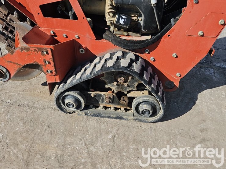 2016-ditch-witch-c24x-image-14