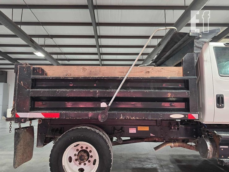 2018-international-durastar-4300-image-10