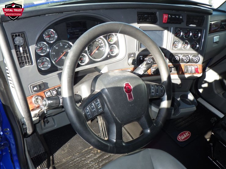 2021-kenworth-t680-image-15
