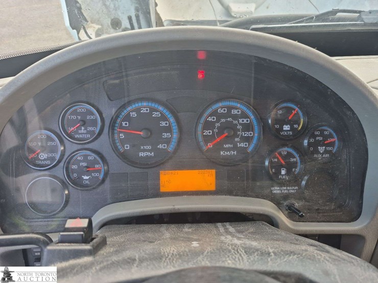 2009-international-durastar-4300-image-11