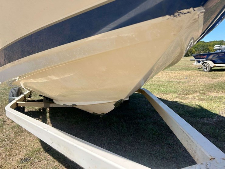 2006-maxum-1800mx-ski-boat-w/trailer-image-10