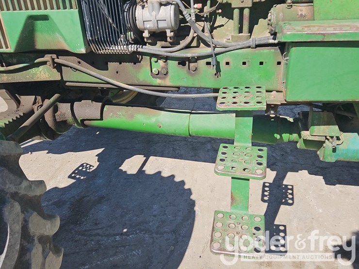 1991-john-deere-4555-image-28