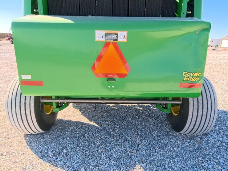 john-deere-569-premium-image-40