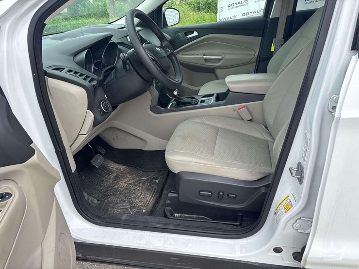 2017-ford-escape-image-13