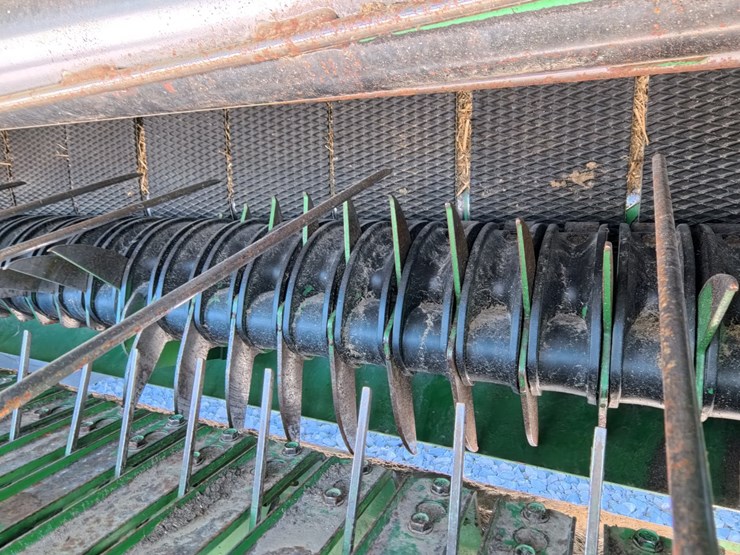 john-deere-569-premium-image-15