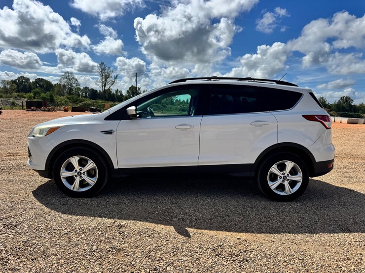 2015-ford-escape-image-2