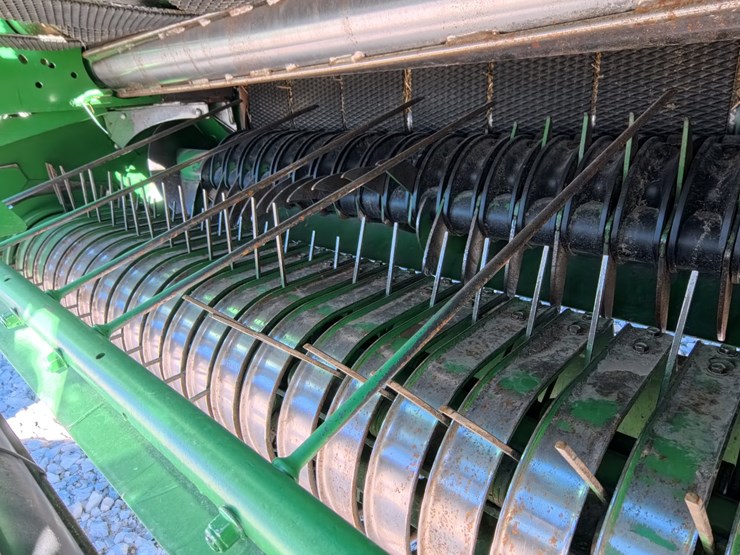 john-deere-569-premium-image-14