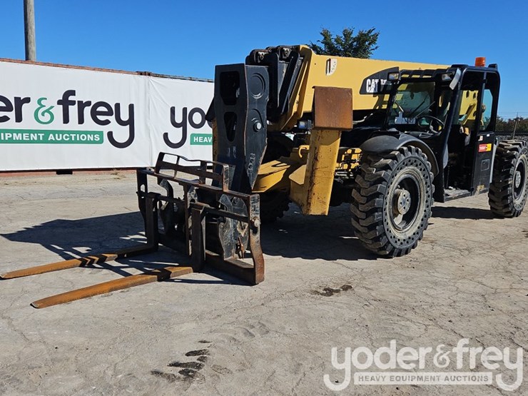 2014-caterpillar-tl1055c-image-1