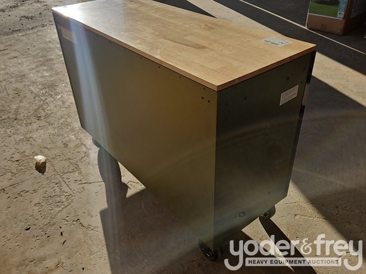 army-green-husky-tool-box-image-5
