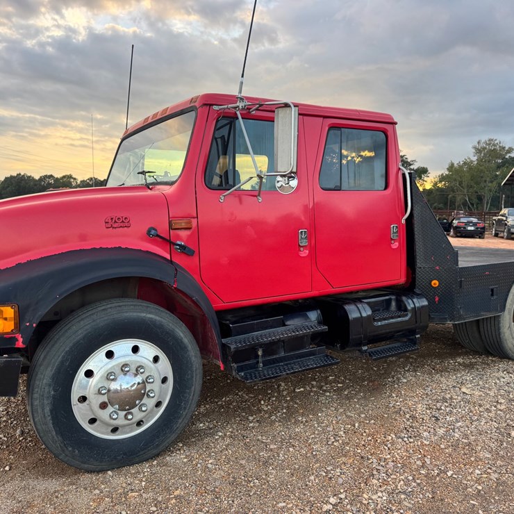 1995 INTERNATIONAL 4700