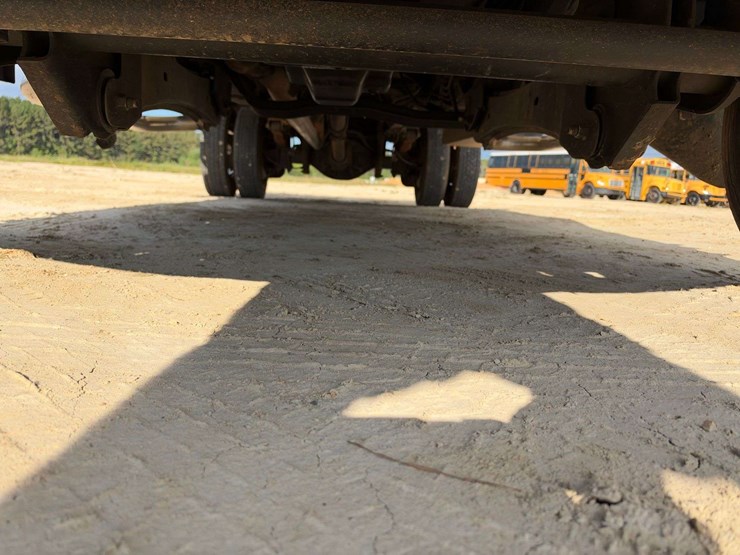 2008-ford-f550-image-23