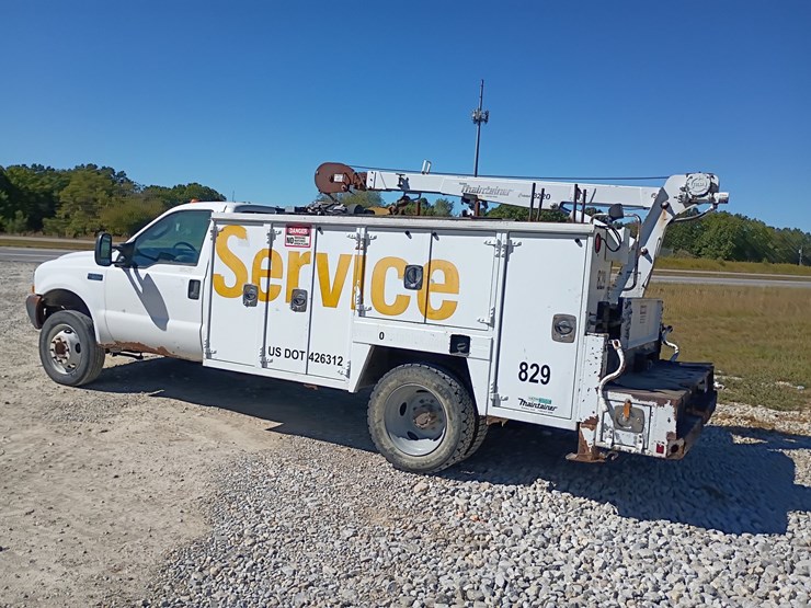 2003-ford-f550-image-4