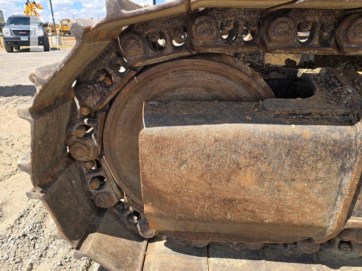 2016-caterpillar-336fl-image-30
