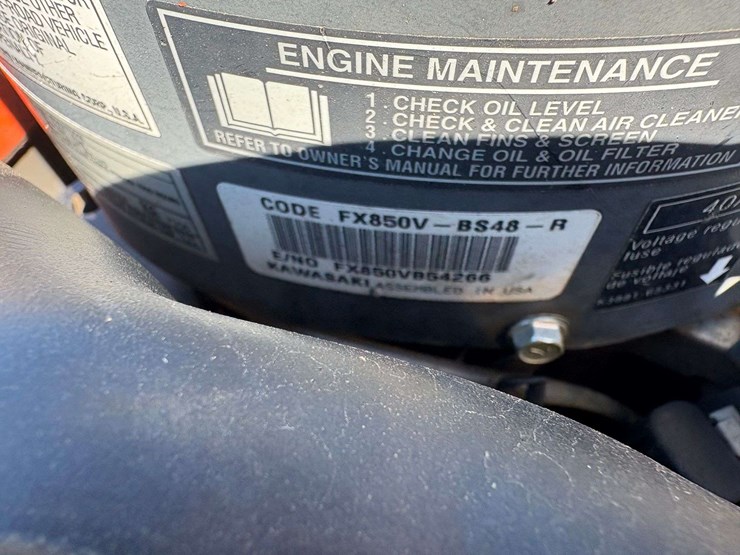 2019-kubota-z781kwi-54"-zero-turn-lawn-mower-image-16