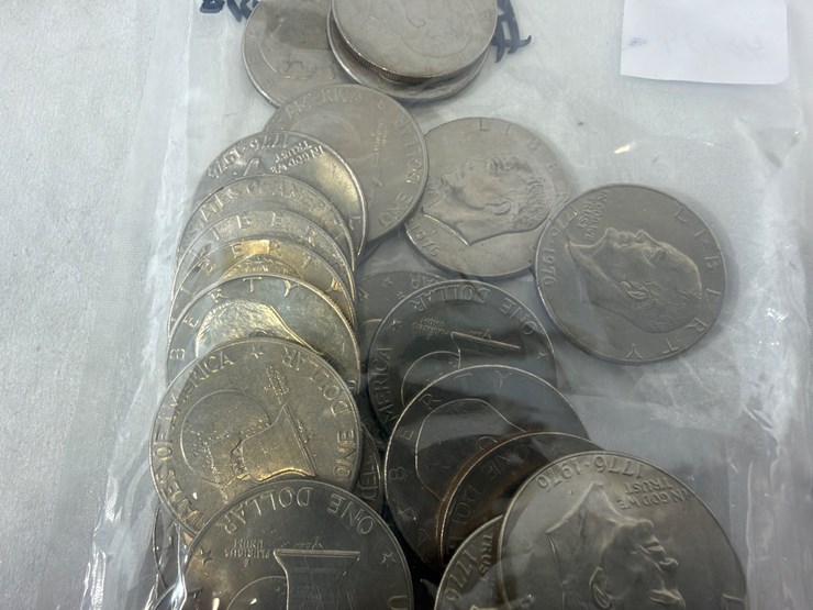 #40134-•-(50)-1776-1976-bicentennial-dollar-coins-image-18