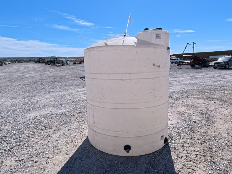 #2060-•-1000-gallon-food-grade-water-tote-image-3