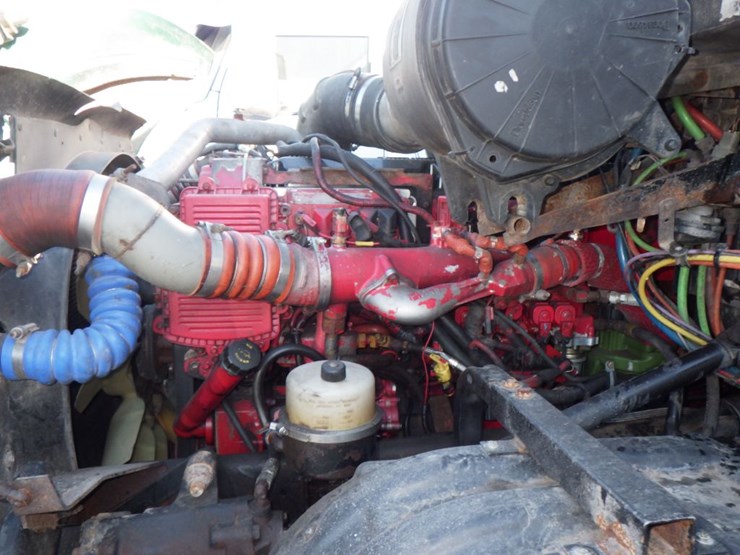 2005-kenworth-t2000-image-26