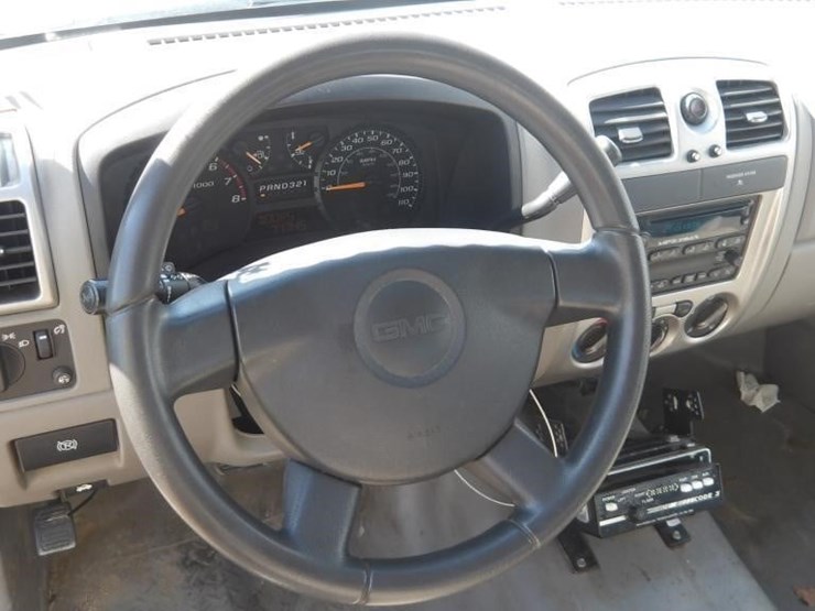 2008-gmc-canyon-image-16