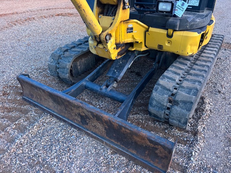 2021-komatsu-pc55mr-image-7