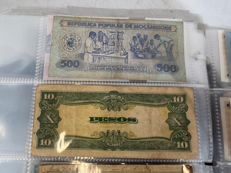 #40310-•-foreign-currency-bank-notes-image-154