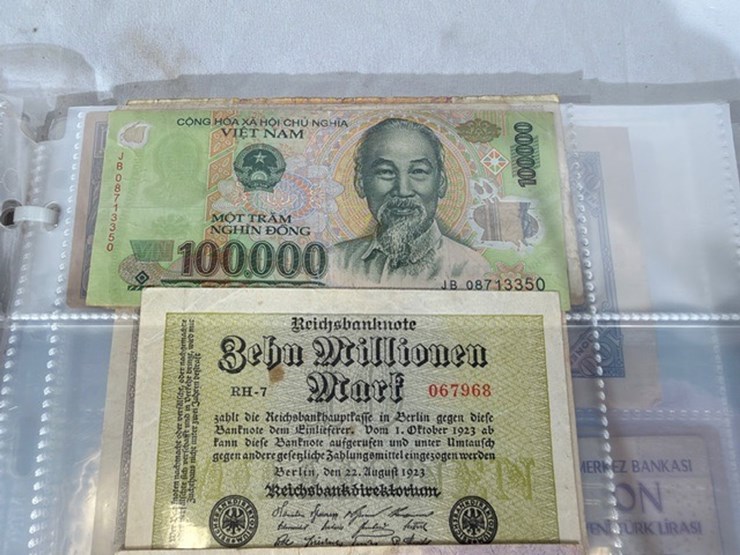#40311-•-foreign-currency-bank-notes-image-58