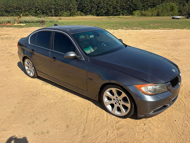 2007-bmw-335i-4-door-sedan-image-4
