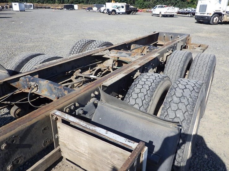 1991-freightliner-fla086-24'-t/a-cab-&-chassis-image-22