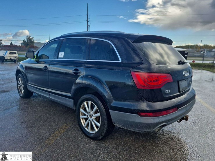 2011-audi-q7-image-7