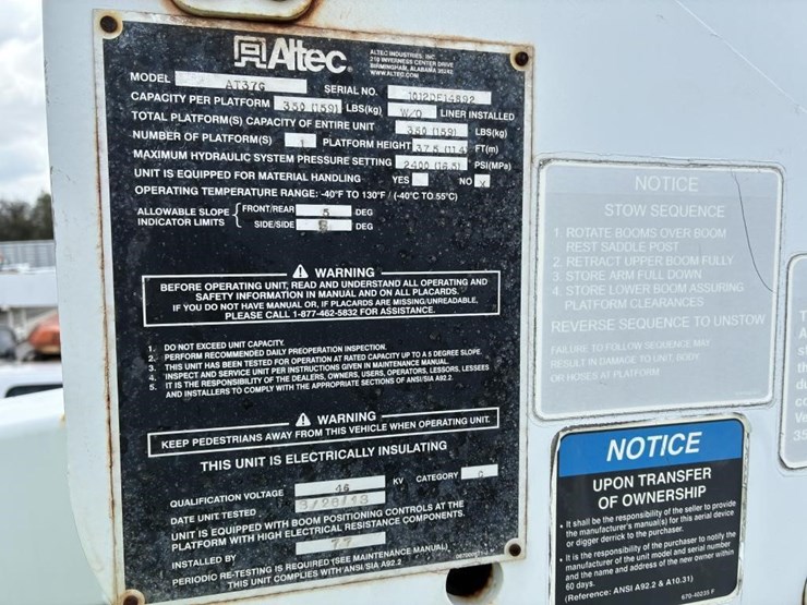 2013-ford-f550-image-14