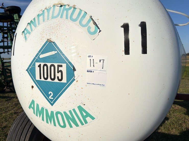 11-7--1450-gallon-nh3-tank,-16.5l---16.1-tires-image-3