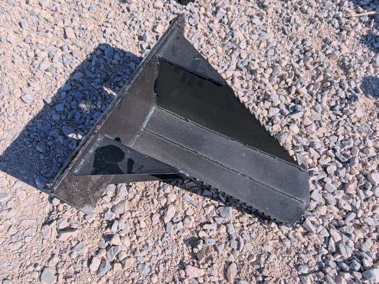 #3036-•-new-tree-spade-(mini-skid-steer-quick-attach)-image-1